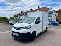 TOYOTA PROACE